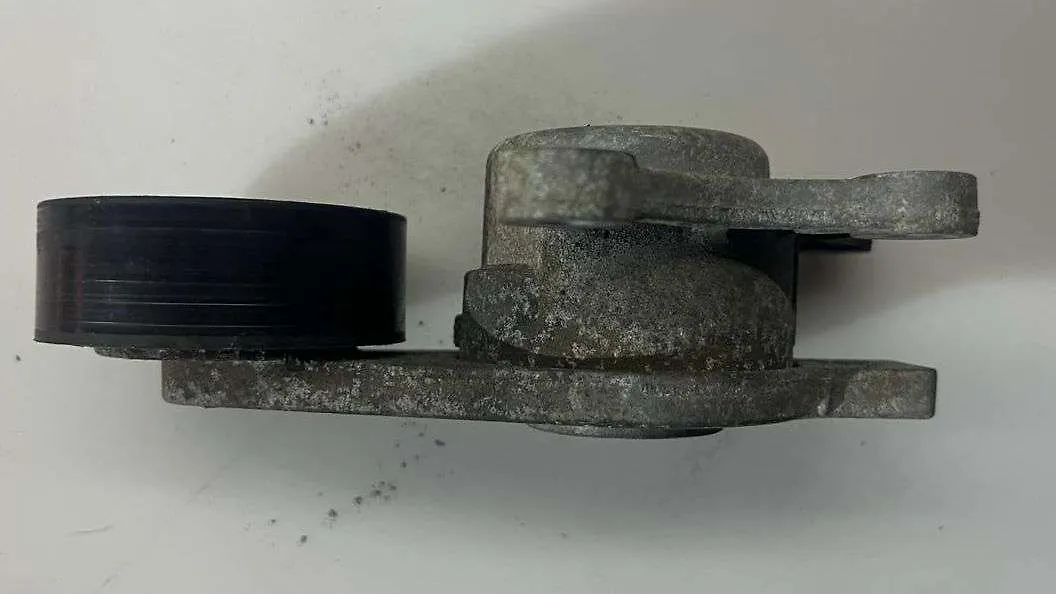 Belt tensioner - 2017 Ford Edge