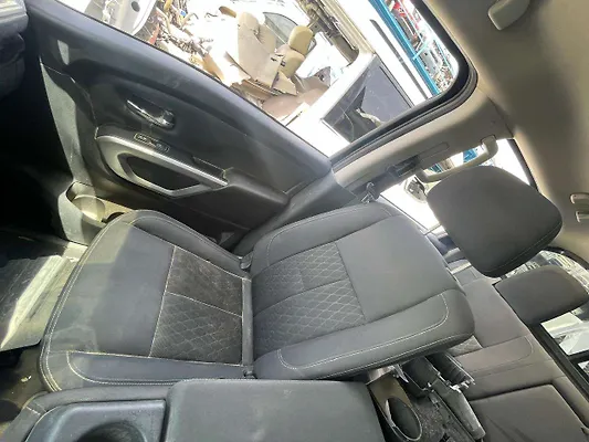 Front Seat (RHS) - 2018 Nissan Titan