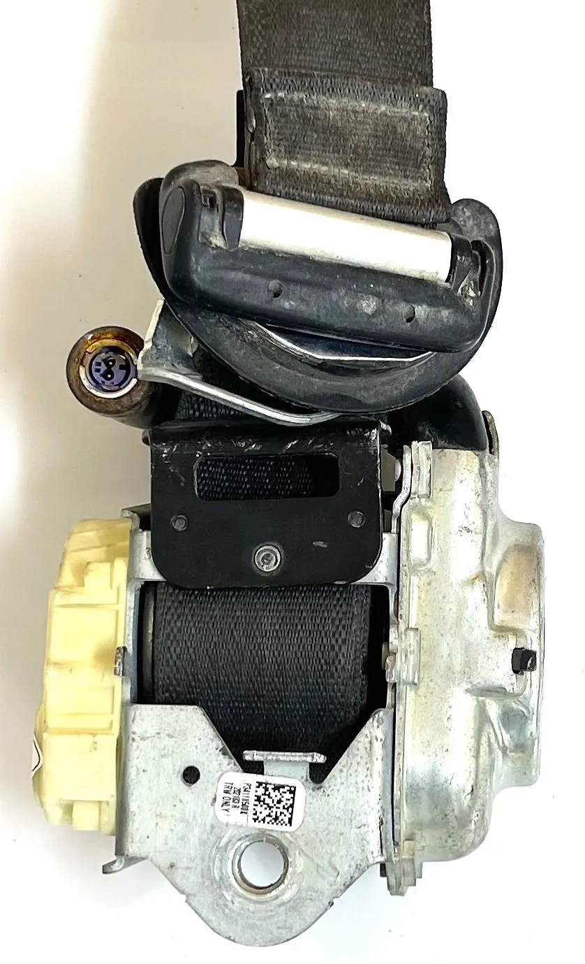 Seat belt rear - 2019 Chevrolet Impala LT (1LT)