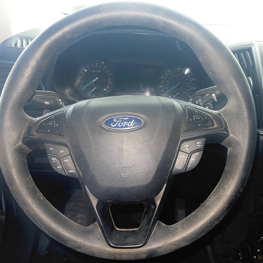Steering wheel - 2017 Ford Edge