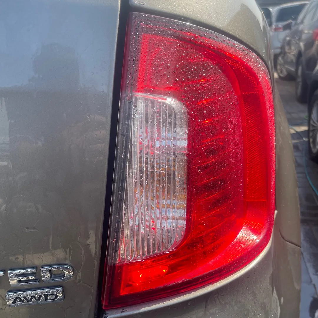 Tail Light (RH) - 2014 Ford Edge Limited