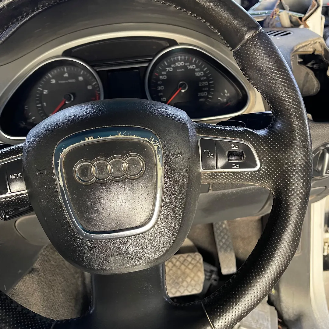Steering wheel - 2012 Audi Q7