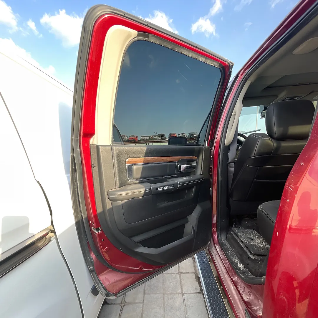 Door (LHB) - 2015 RAM 2500 Laramie