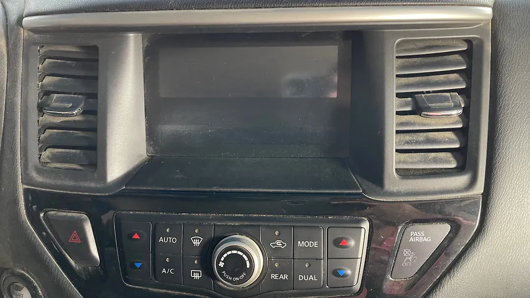 Info-gps-tv screen - 2014 Nissan Pathfinder