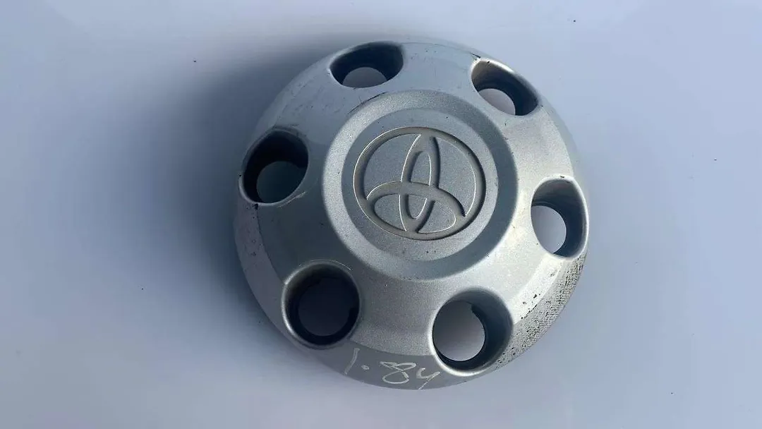 Wheel cover hubcap - 2021 Toyota Tacoma SR5
