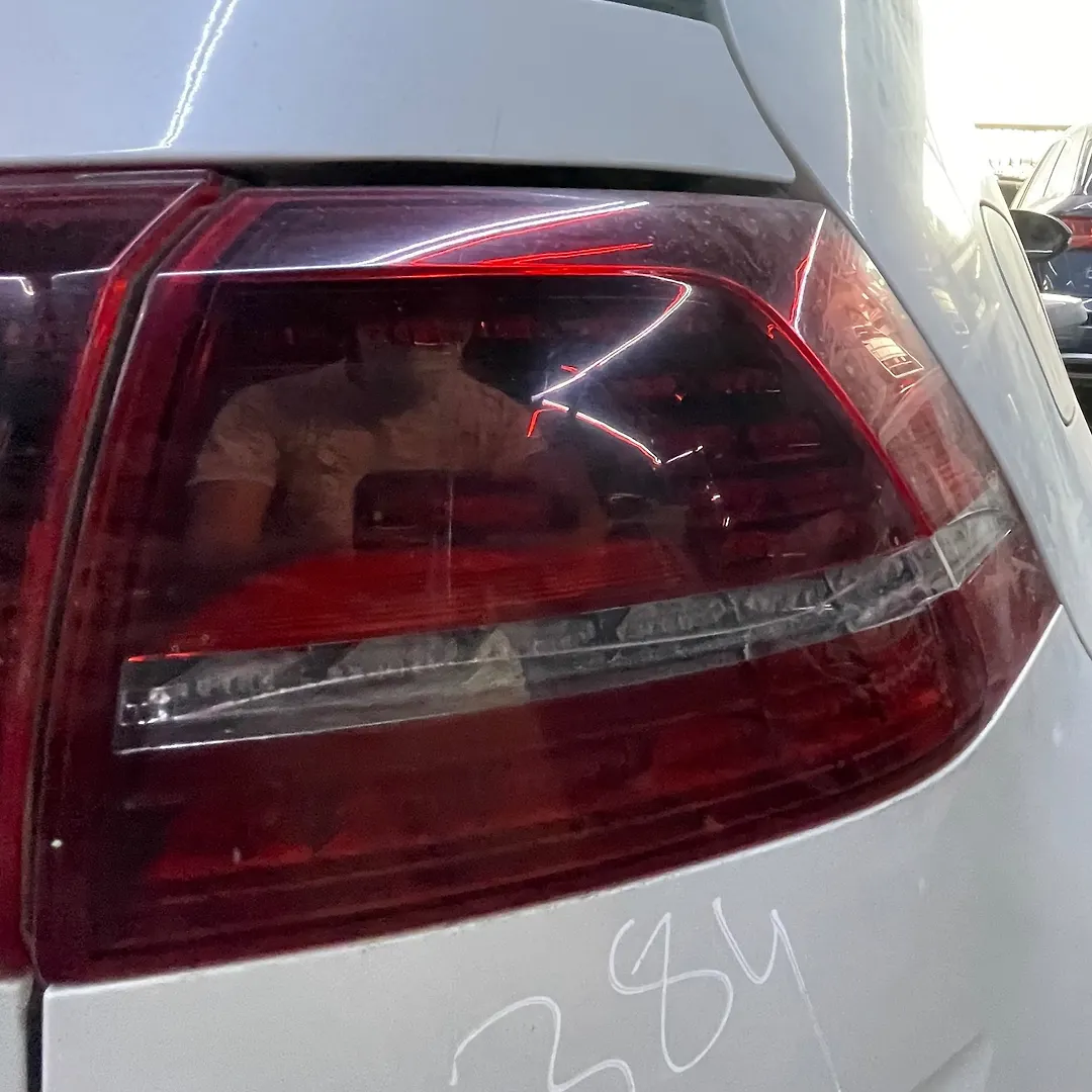 Tail Light (RH) - 2016 Volkswagen Golf R