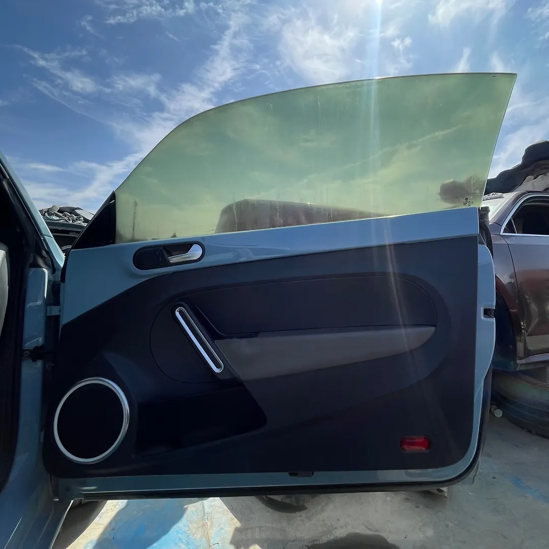 Door (RHF) - 2014 Volkswagen Beetle
