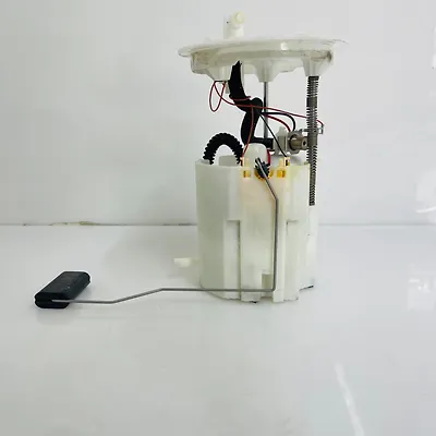 Fuel pump - 2017 Ford Escape SE