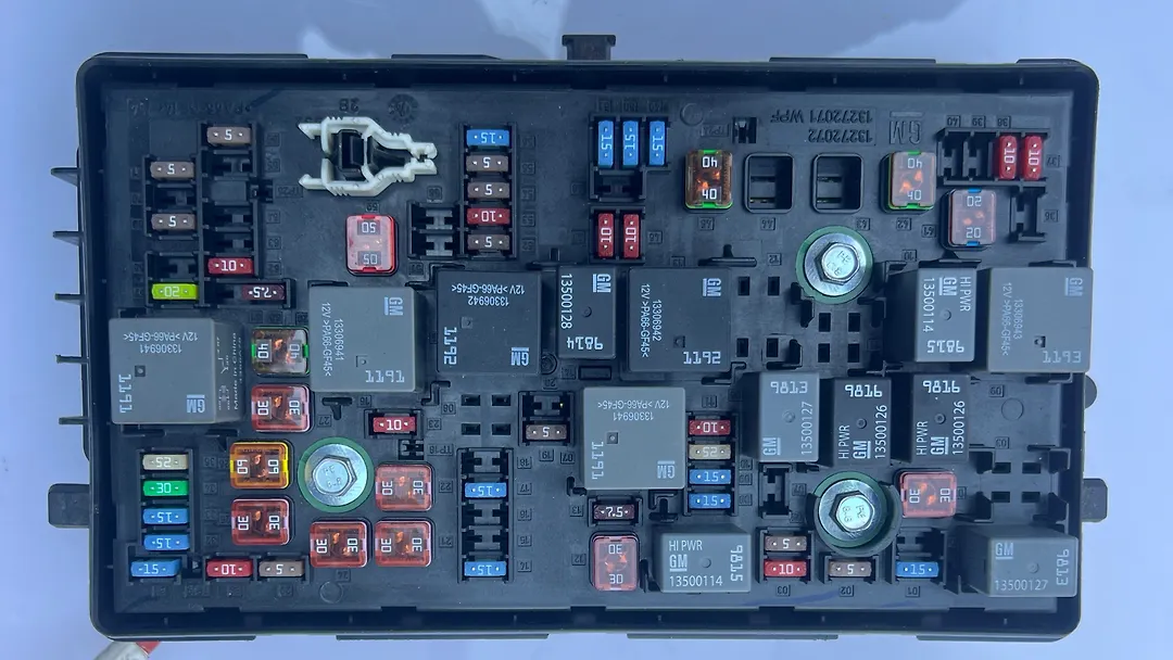 Fuse box - 2015 Chevrolet Impala