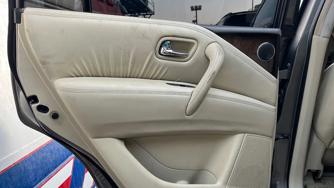 Door (LHB) - 2014 Infiniti QX80 SUV