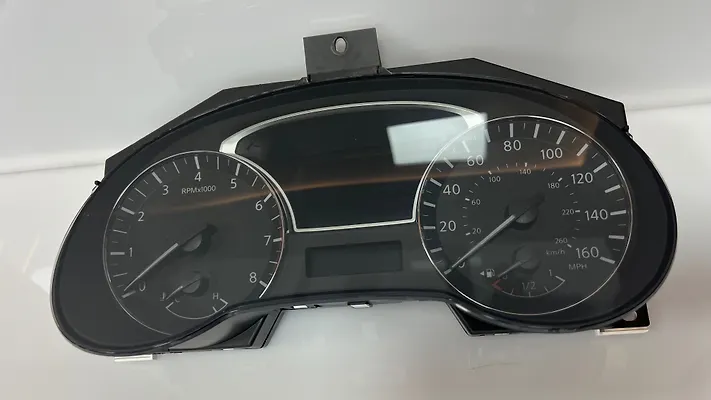 Speedometer - 2014 Nissan Pathfinder SE 3.5i