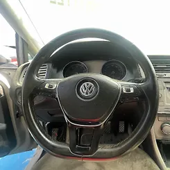 Steering wheel - 2018 Volkswagen Golf