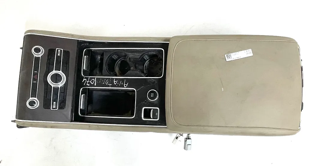 Console front - 2022 Lincoln Aviator Reserve