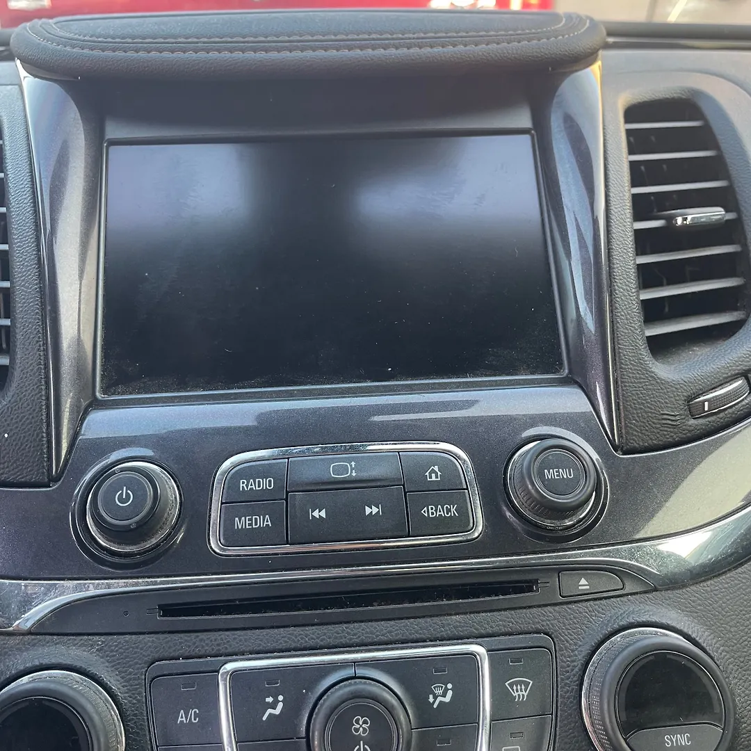 Info-gps-tv screen - 2014 Chevrolet Impala LTZ (2LZ)