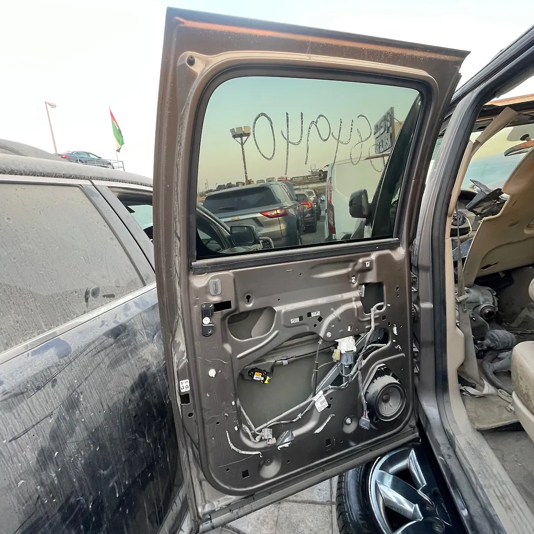 Door (LHB) - 2011 GMC Yukon XL SLT 1/2 ton