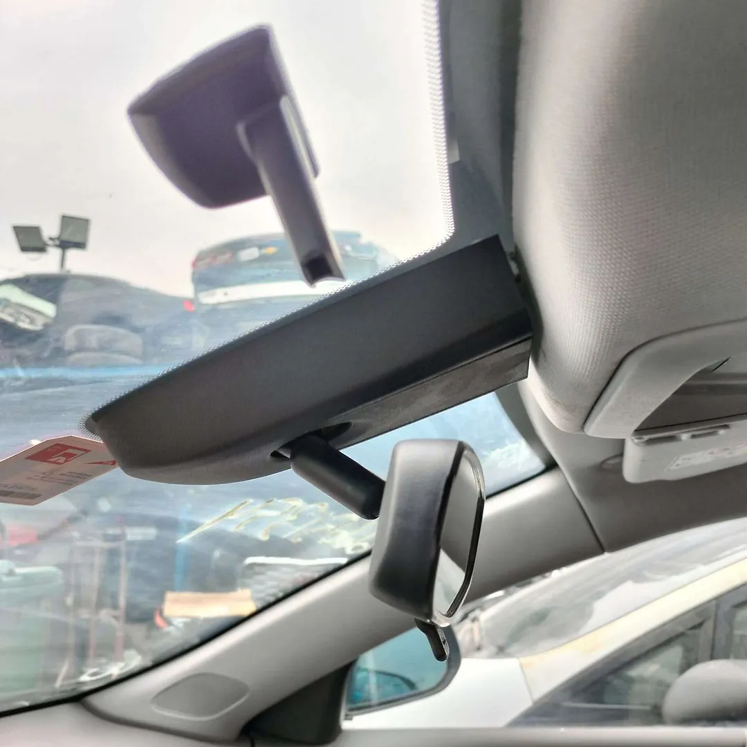 Rear view mirror - 2018 Chevrolet Malibu