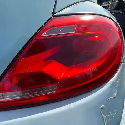 Tail Light (RH) - 2014 Volkswagen Beetle