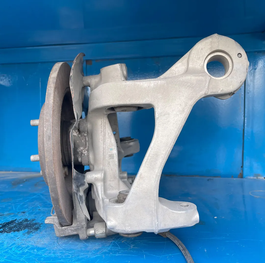 Complete Hub Assembly(RHF) - 2020 Lincoln Corsair Standard