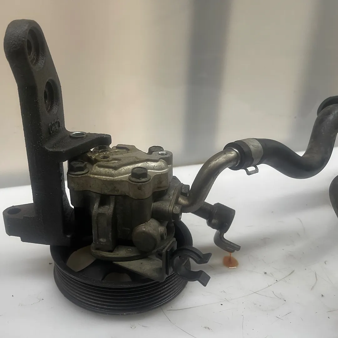 Power steering pump - 2011 Nissan Xterra SUV