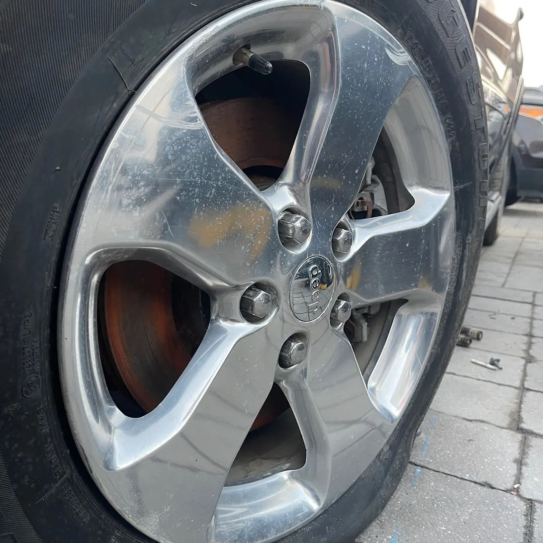 Rim - 2012 Jeep Grand Cherokee Laredo WK