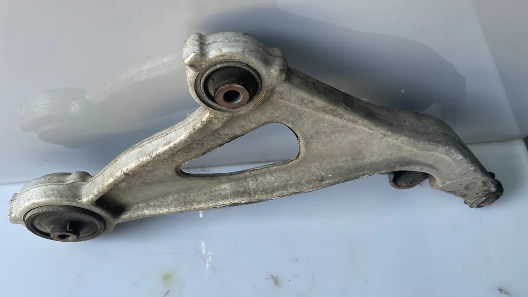 Lower arm (LH) - 2014 Nissan Pathfinder