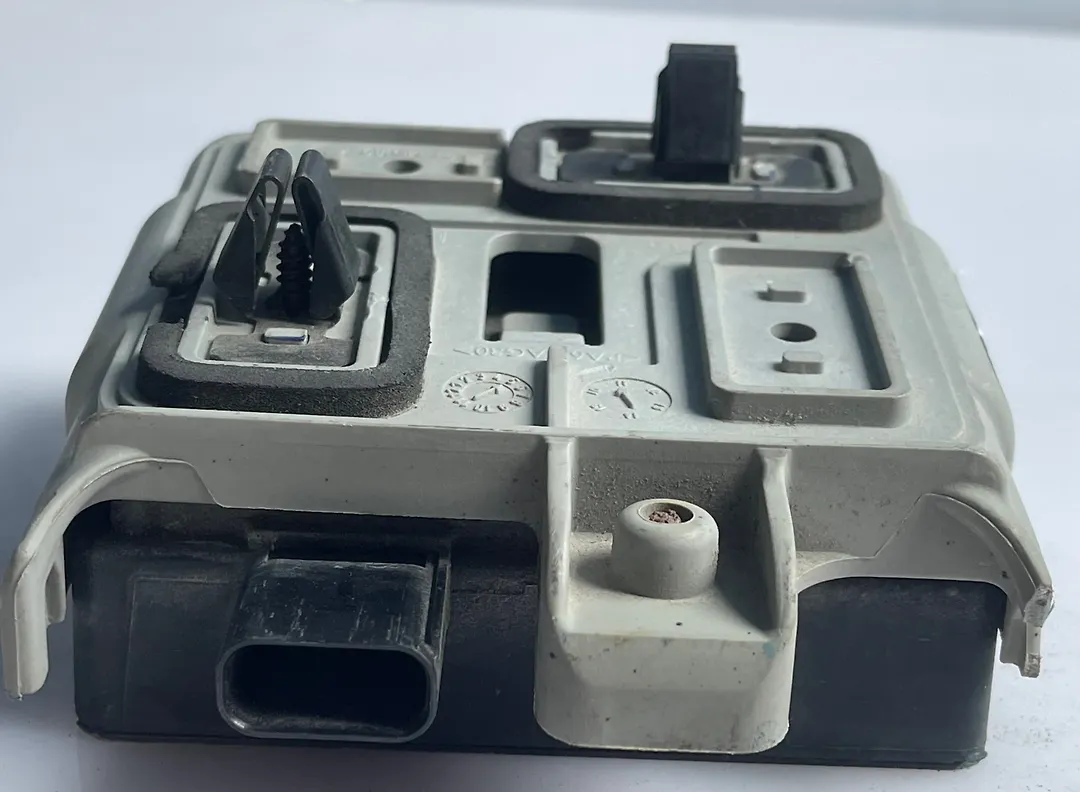 BLIND SPOT RADAR MODULE - 2011 Ford Explorer