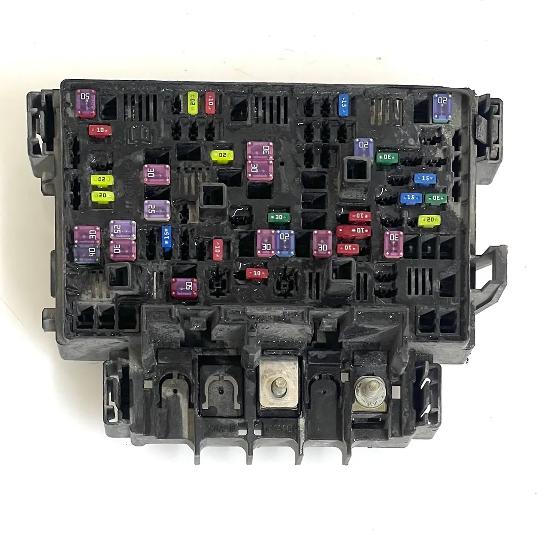 Fuse box - 2014 Jeep Grand Cherokee Overland