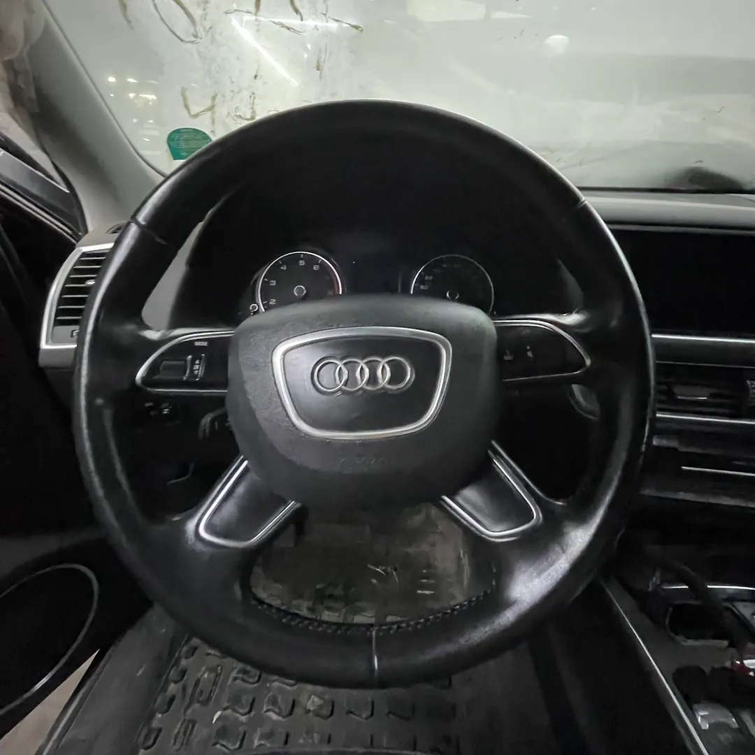 Steering wheel - 2016 Audi Q5 Quattro 