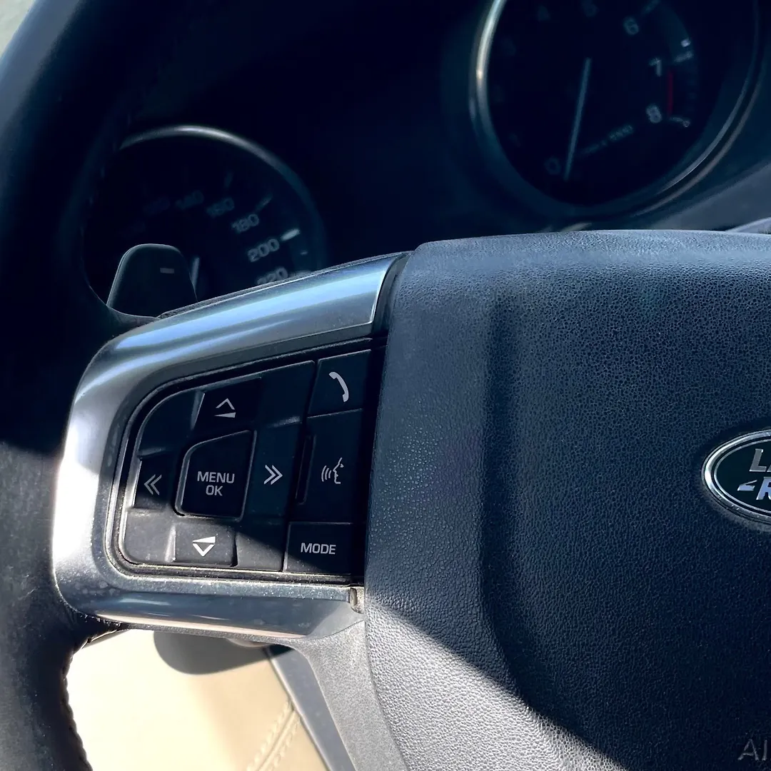 Steering wheel - 2016 Land Rover DISCOVERY SPORT