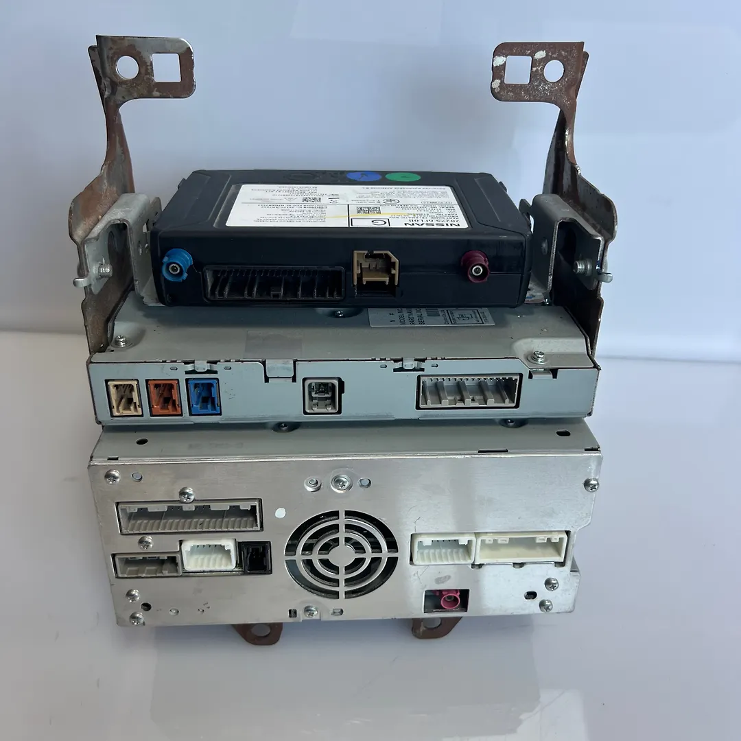 Radio FM CD Player Receiver - 2016 Nissan Pathfinder