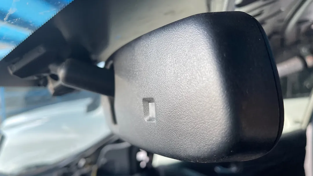 Rear view mirror - 2012 Nissan Murano