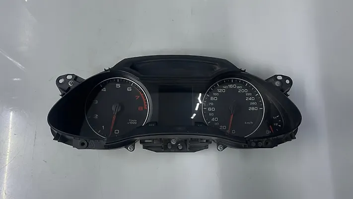 Speedometer - 2012 Audi A4
