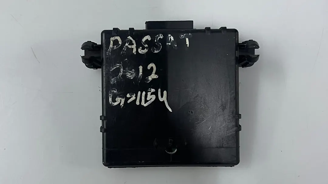 Gateway computer - 2010 Volkswagen Passat