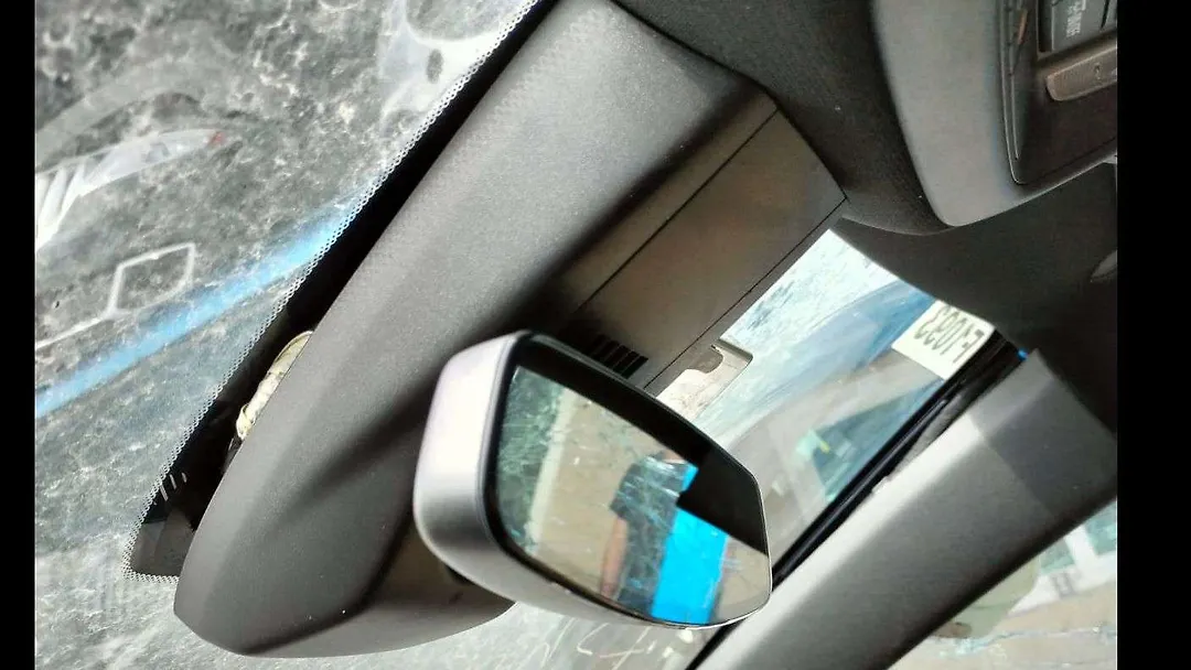 Rear view mirror - 2018 Cadillac XT5 Luxury