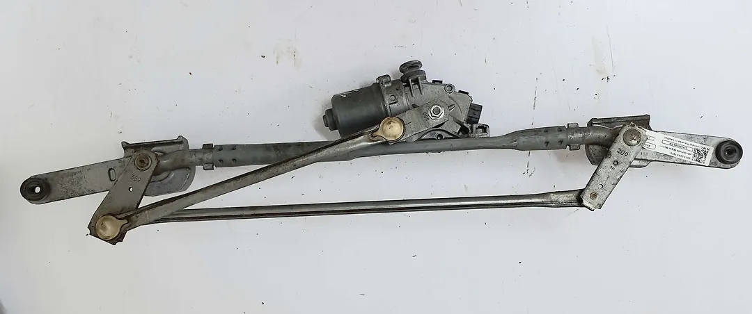 Windshield wiper motor - 2018 Chevrolet Traverse LT Leather
