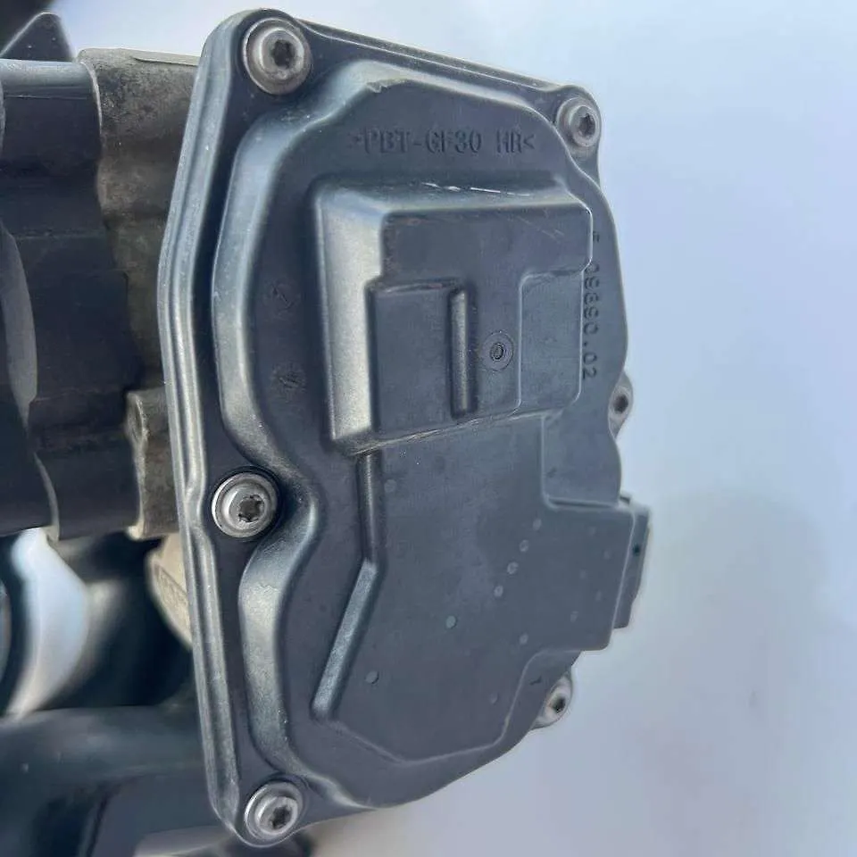 Throttle body - 2014 Ford Fiesta