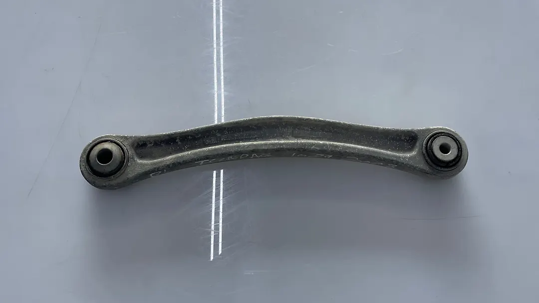 Upper arm (LH) - 2006 Volkswagen Touareg