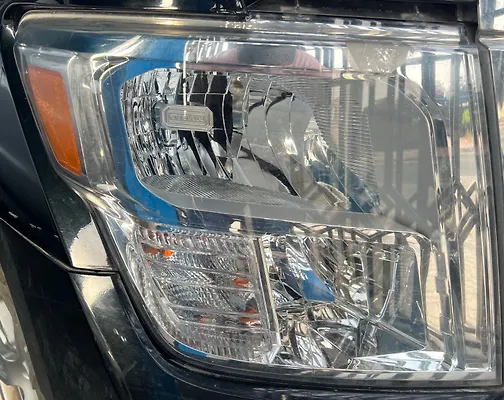 Headlight (RH) - 2018 Nissan Titan