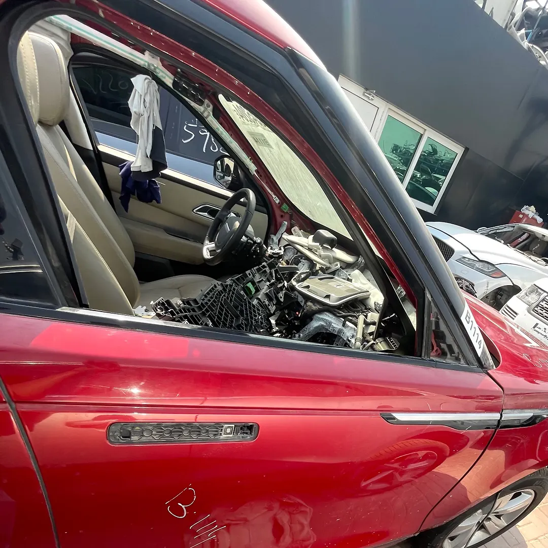 Door (RHF) - 2019 Land Rover RANGE ROVER VELAR