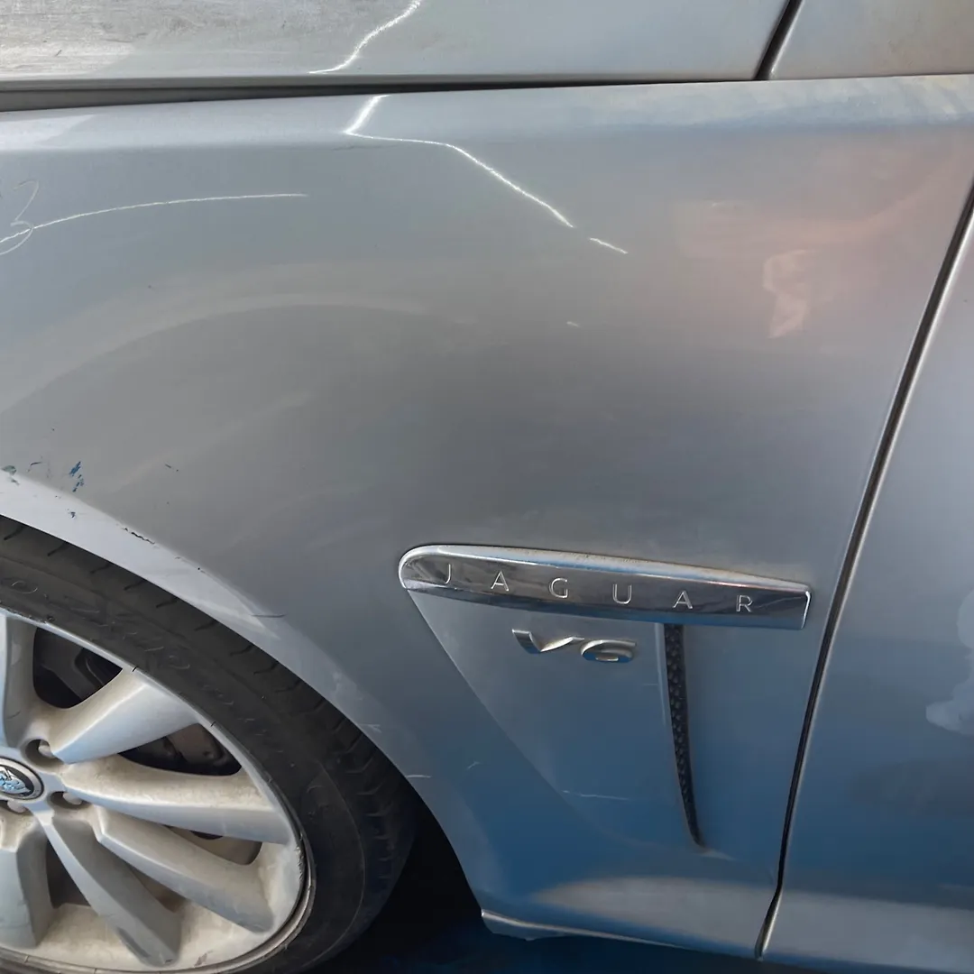 Fender (LHF) - 2013 Jaguar XF