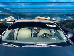 Windshield glass - 2014 Infiniti QX70 3.7i