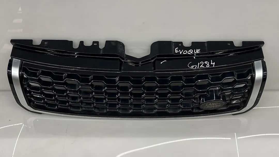 Show Grille - 2018 Land Rover Range Rover Evoque HSE
