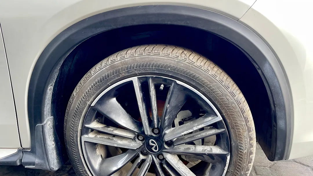 Fender moulding (RHF) - 2022 Infiniti QX55 GRADE ESSENTIAL