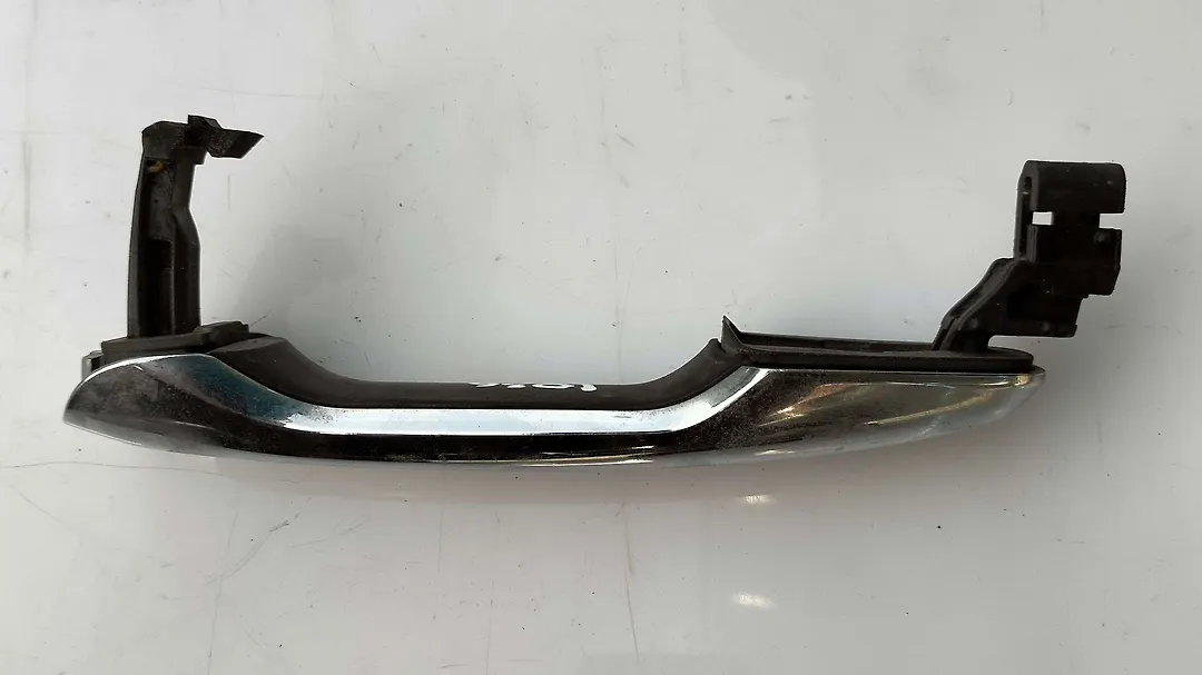 Door handle exterior - 2011 Ford Explorer