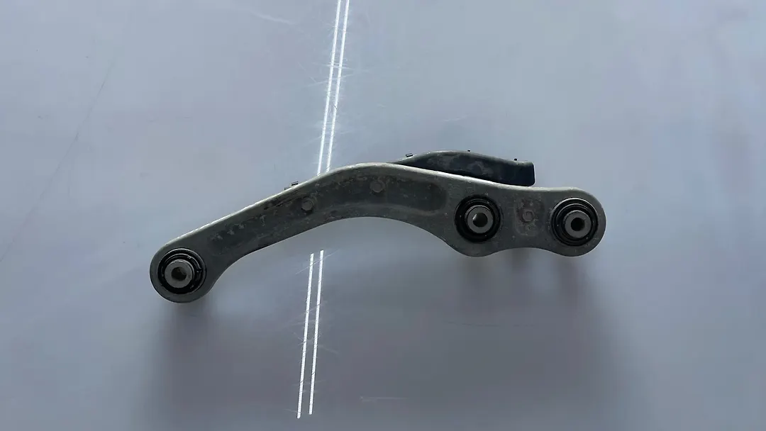 Upper arm (LH) - 2003 Audi A8