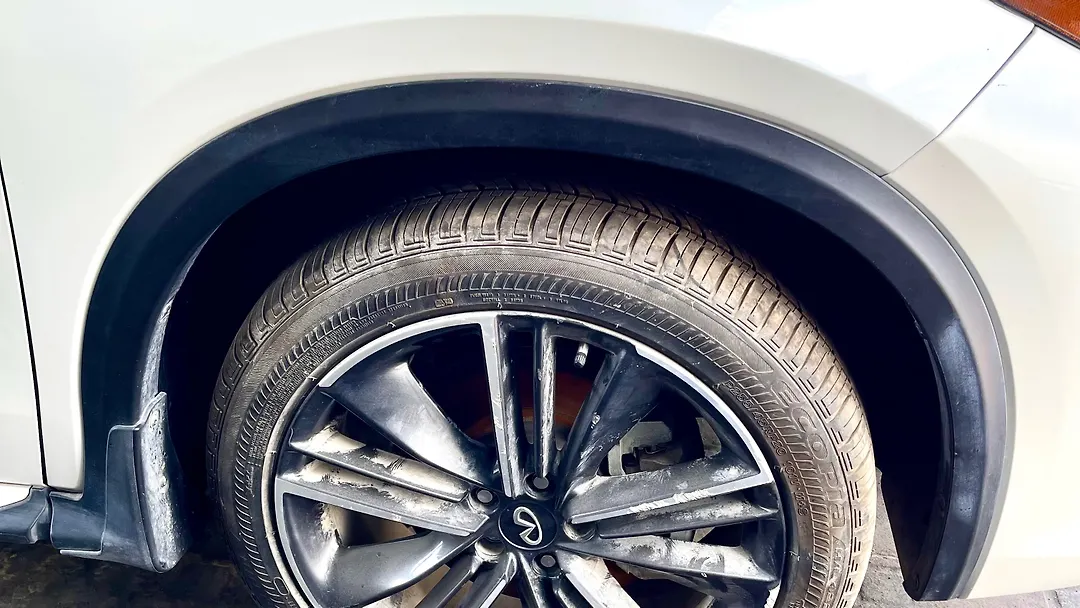 Fender moulding (RHF) - 2022 Infiniti QX55 GRADE ESSENTIAL