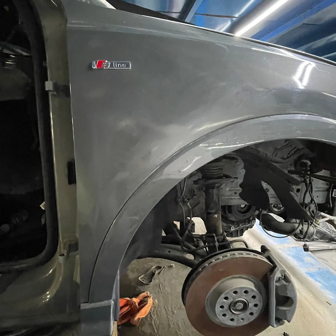 Fender (RHF) - 2021 Audi Q3 Quattro S line