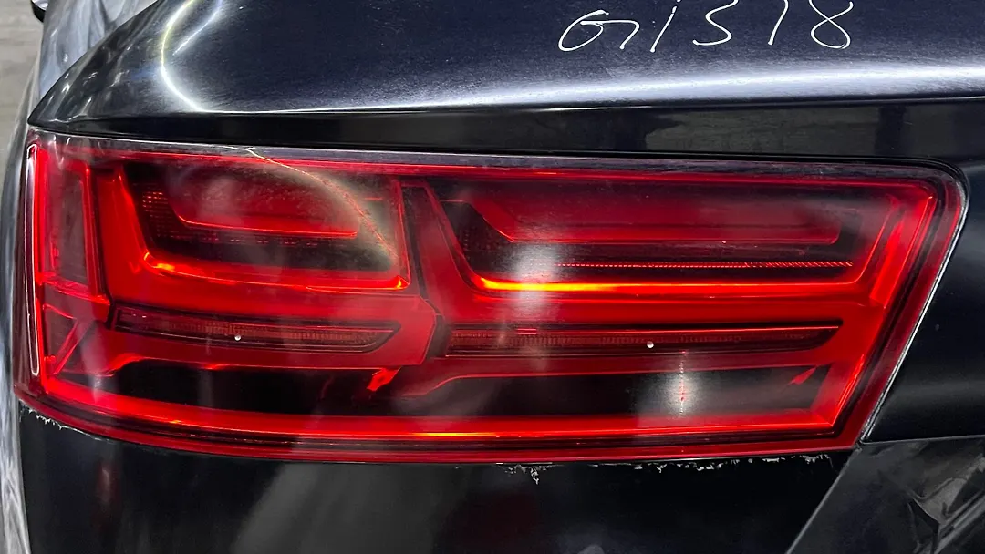 Tail Light (LH) - 2017 Audi Q7