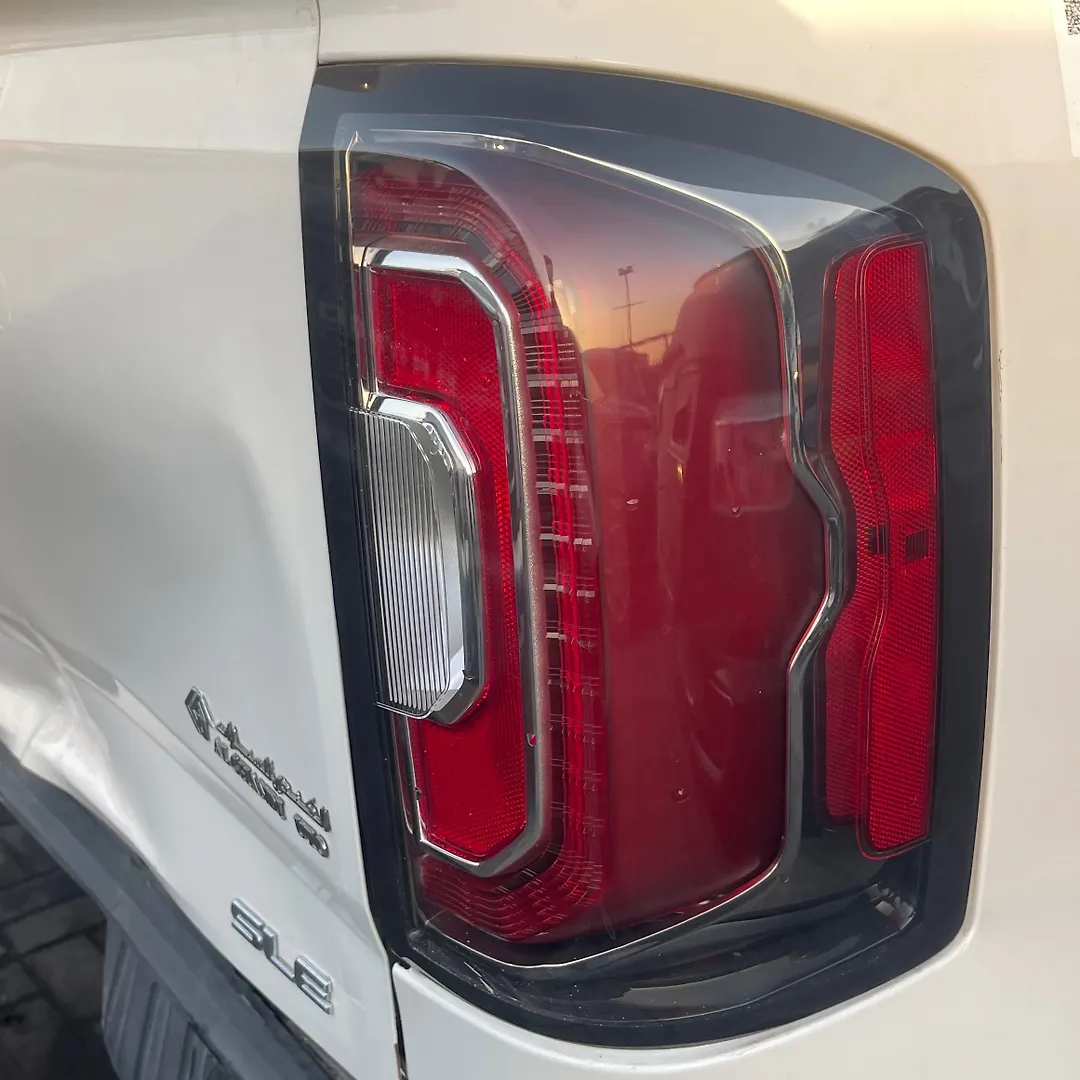 Tail Light (RH) - 2016 GMC Sierra
