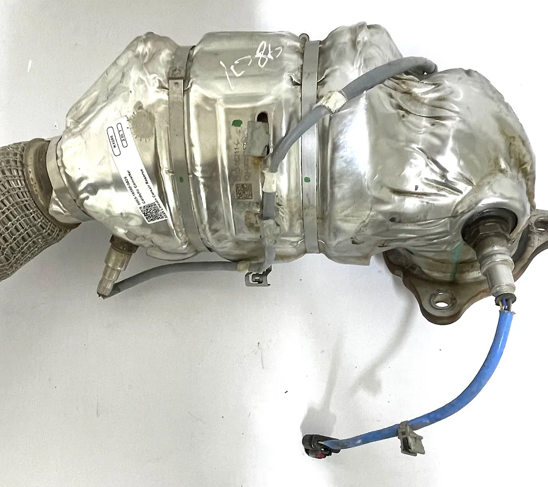 Catalytic converter - 2020 Lincoln Corsair Reserve
